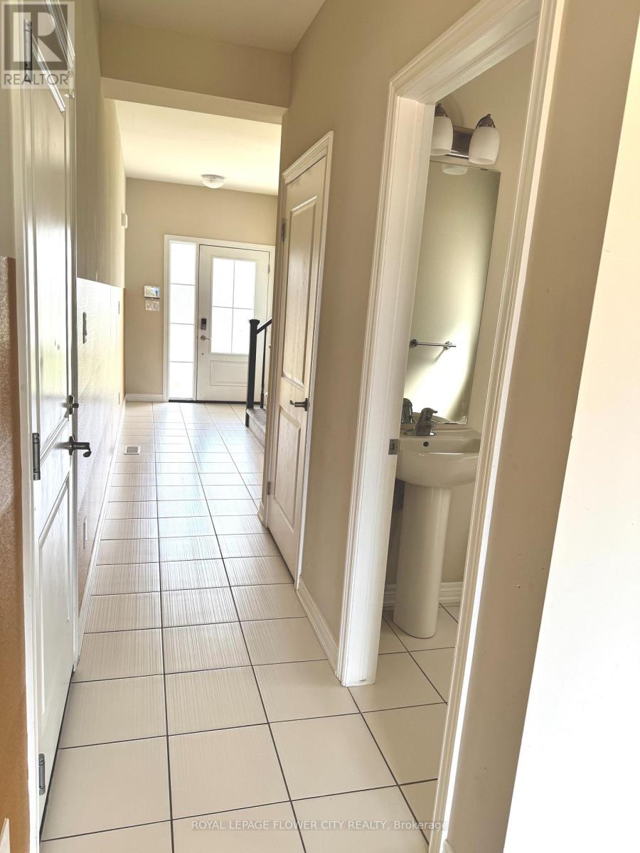 24 Sycamore Street, Welland, Ontario  L3C 0H8 - Photo 7 - X13083642