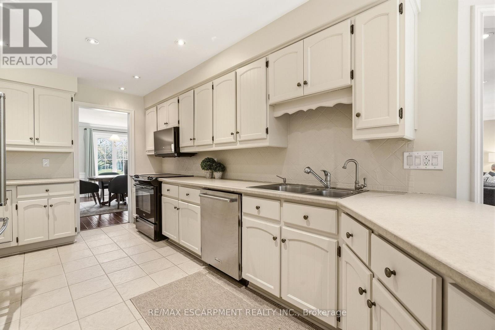 54 Acredale Drive, Hamilton, Ontario  L0R 1H0 - Photo 10 - X13083664