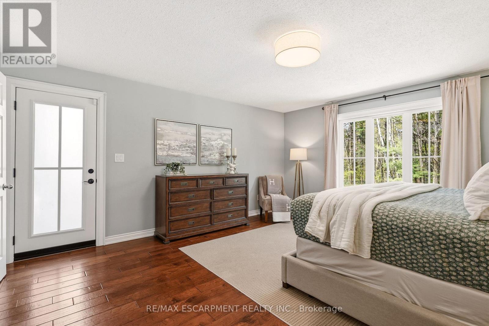 54 Acredale Drive, Hamilton, Ontario  L0R 1H0 - Photo 15 - X13083664