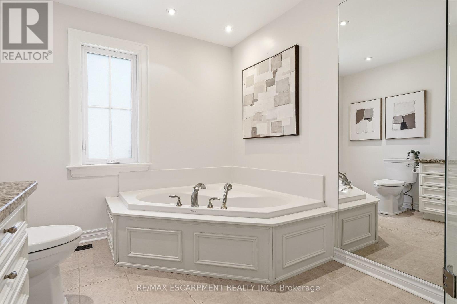 54 Acredale Drive, Hamilton, Ontario  L0R 1H0 - Photo 18 - X13083664