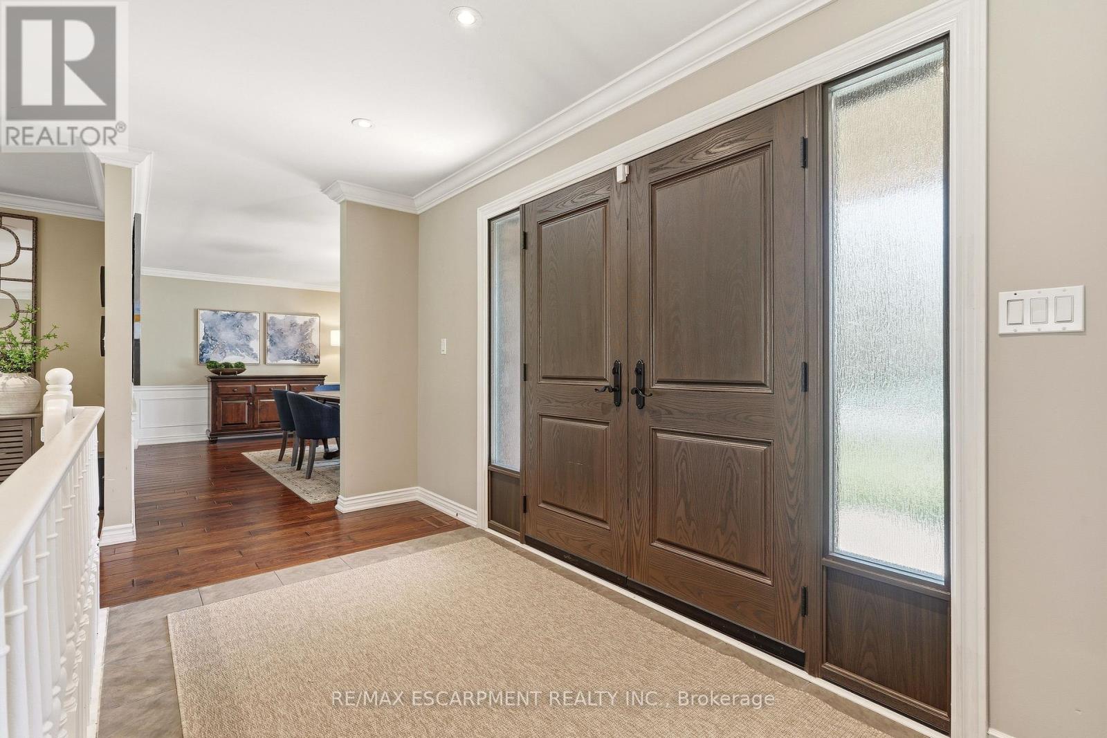 54 Acredale Drive, Hamilton, Ontario  L0R 1H0 - Photo 4 - X13083664