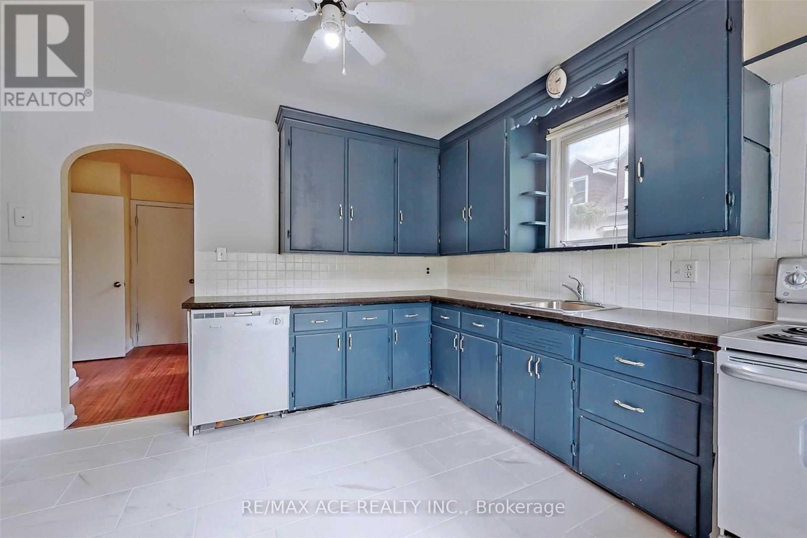 112 Bridge Street W, Waterloo, Ontario  N2K 1K9 - Photo 11 - X13083904