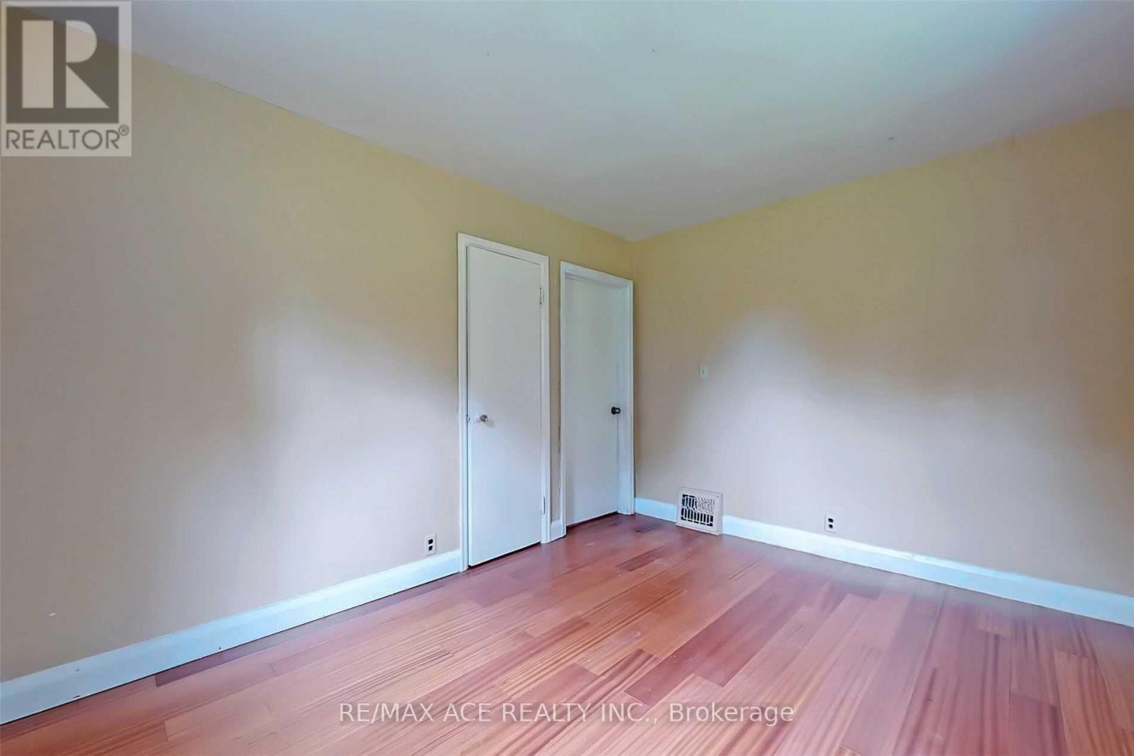 112 Bridge Street W, Waterloo, Ontario  N2K 1K9 - Photo 16 - X13083904