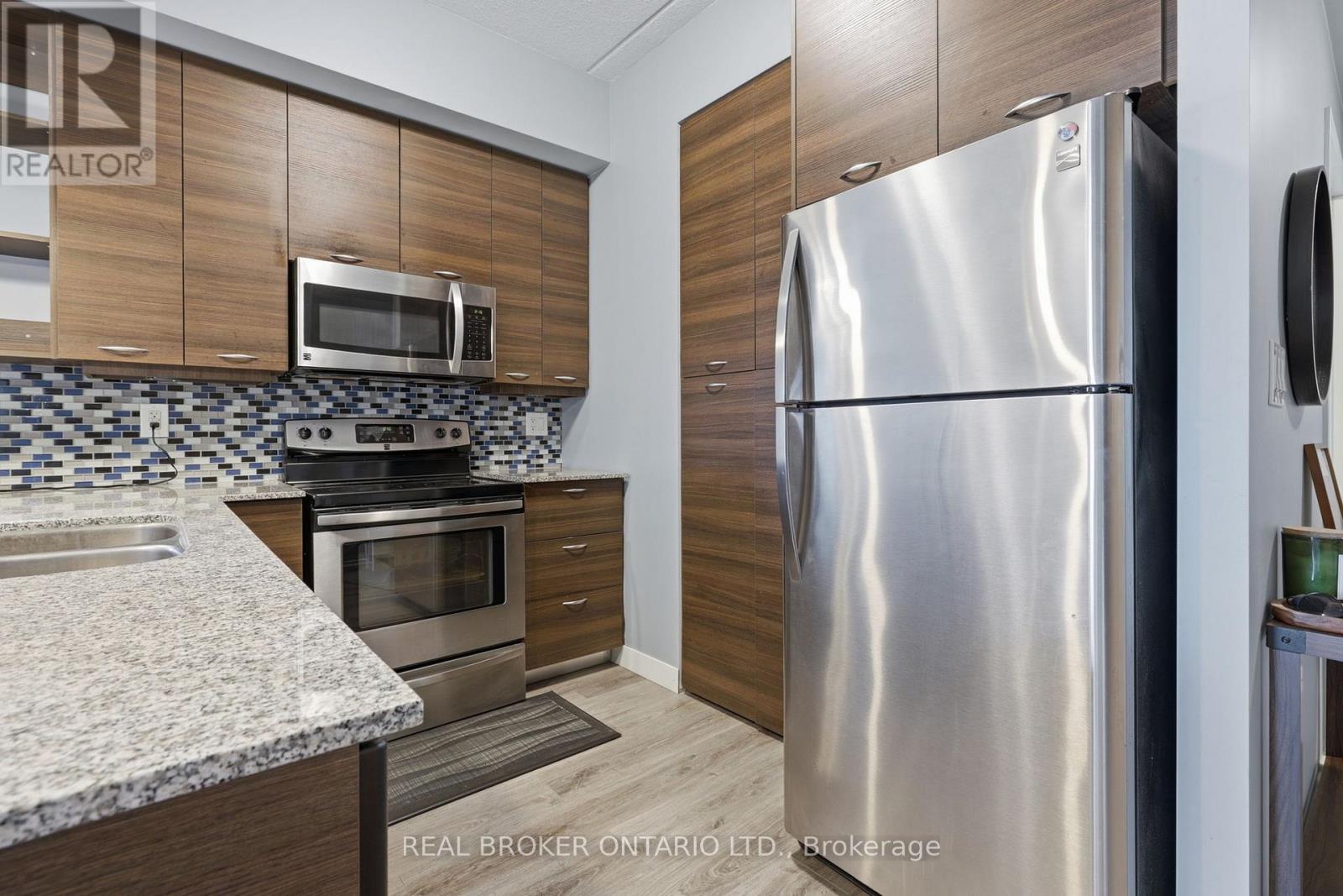 1905 - 318 Spruce Street, Waterloo, Ontario  N2L 0E9 - Photo 8 - X13083954