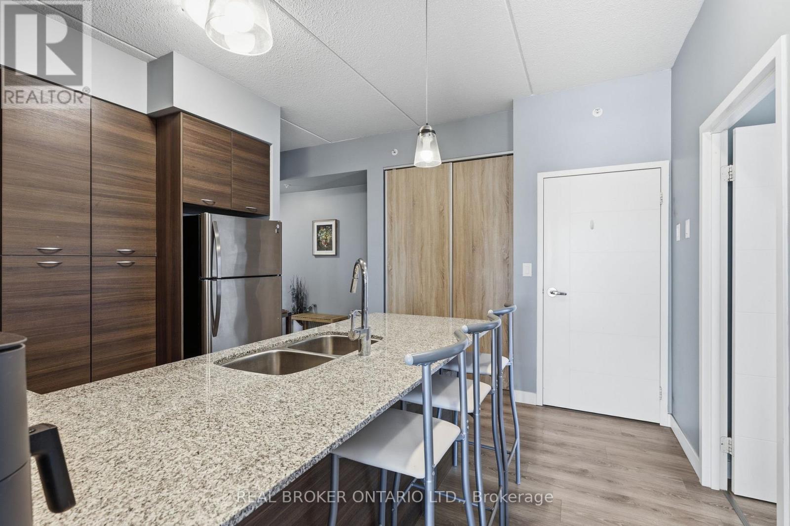 1905 - 318 Spruce Street, Waterloo, Ontario  N2L 0E9 - Photo 9 - X13083954
