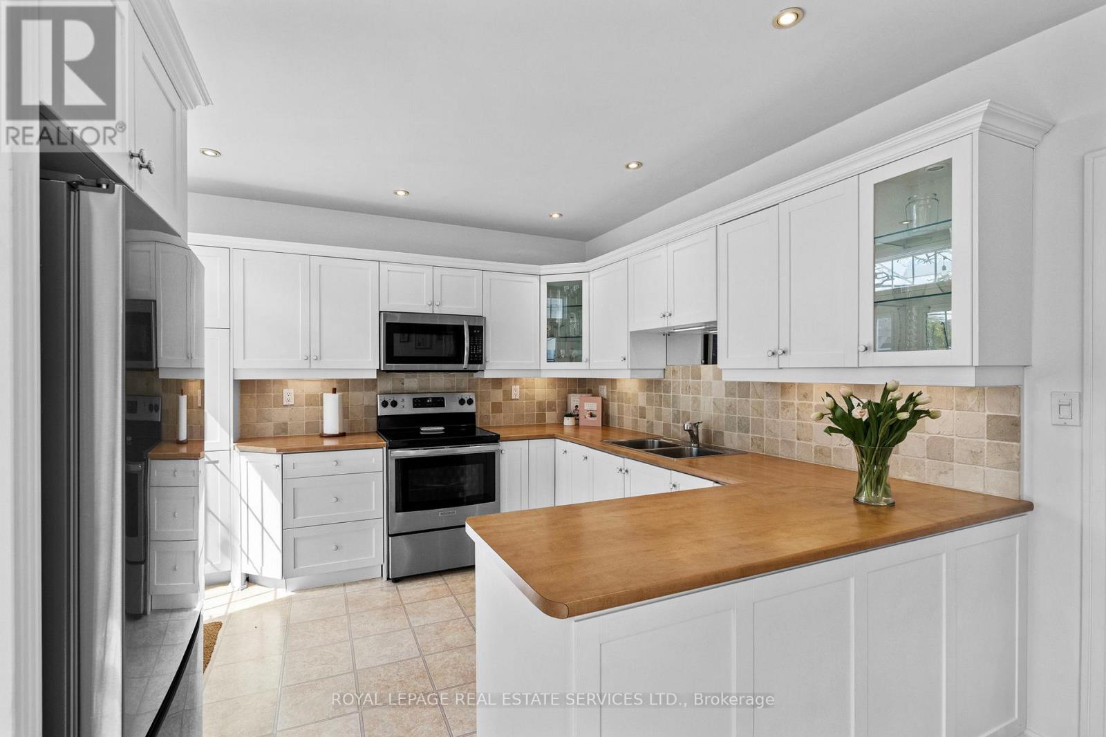 70 Third Street, Toronto, Ontario  M8V 2X9 - Photo 4 - W13083446