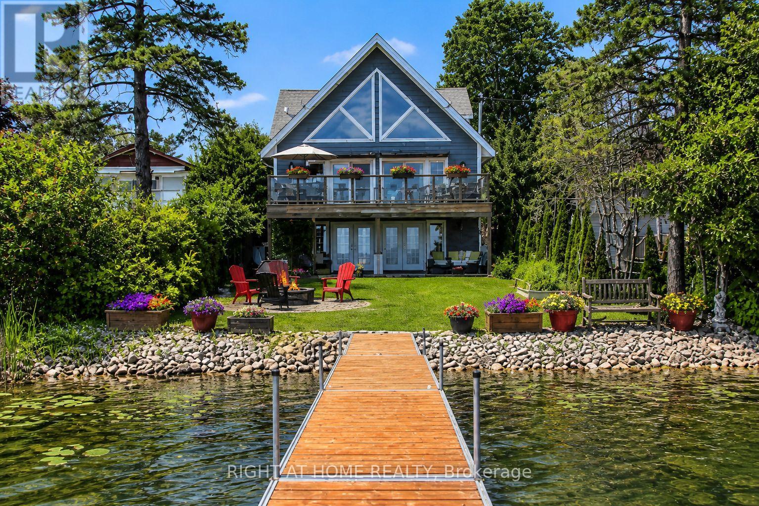 26 Beach Road, Kawartha Lakes, Ontario  K0M 2C0 - Photo 2 - X12955382