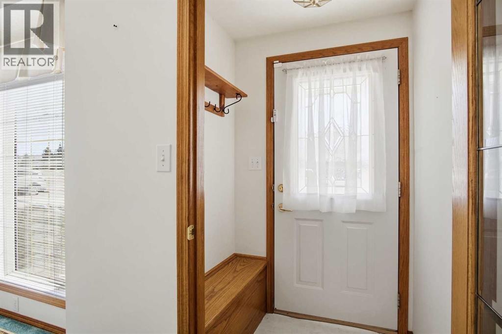 4014 Shannon Drive, Olds, Alberta  T4H 1V9 - Photo 4 - A2307654