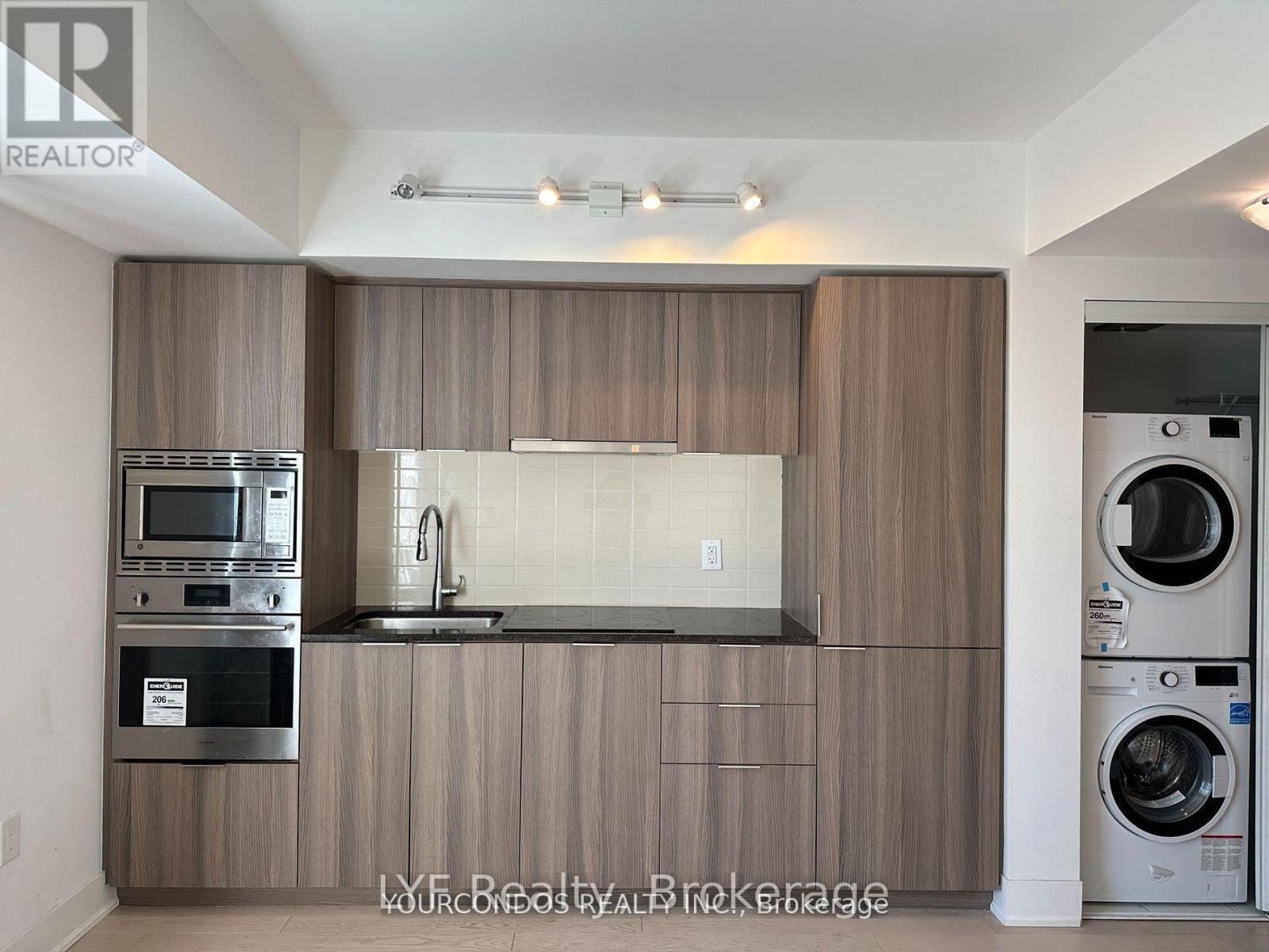 1406 - 955 Bay Street, Toronto, Ontario  M5S 0C6 - Photo 8 - C12957226