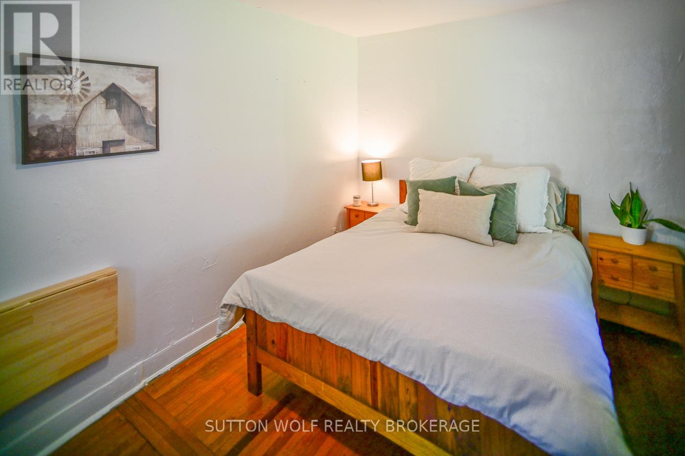 26 Arthur Street, Strathroy-Caradoc, Ontario  N7G 2H1 - Photo 10 - X13084130