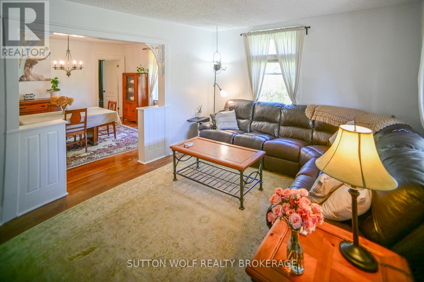 26 Arthur Street, Strathroy-Caradoc, Ontario  N7G 2H1 - Photo 4 - X13084130