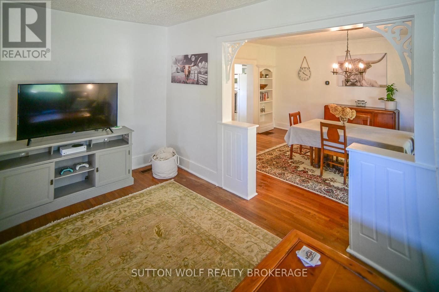 26 Arthur Street, Strathroy-Caradoc, Ontario  N7G 2H1 - Photo 5 - X13084130