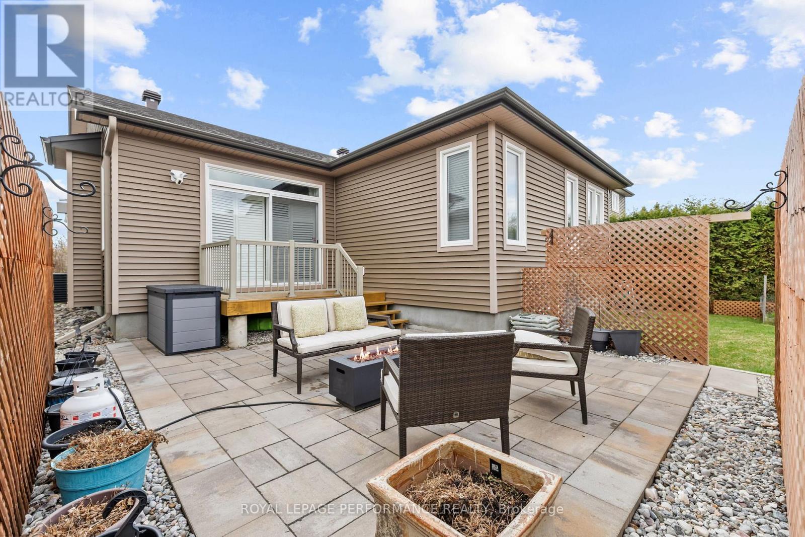 15 York Crossing Crossing, Russell, Ontario  K4R 0C4 - Photo 31 - X13084114