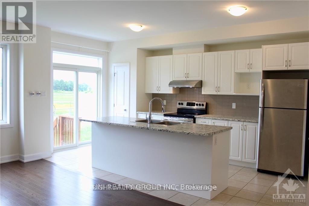 151 Bending Way, Ottawa, Ontario  K2J 6N9 - Photo 5 - X13084156