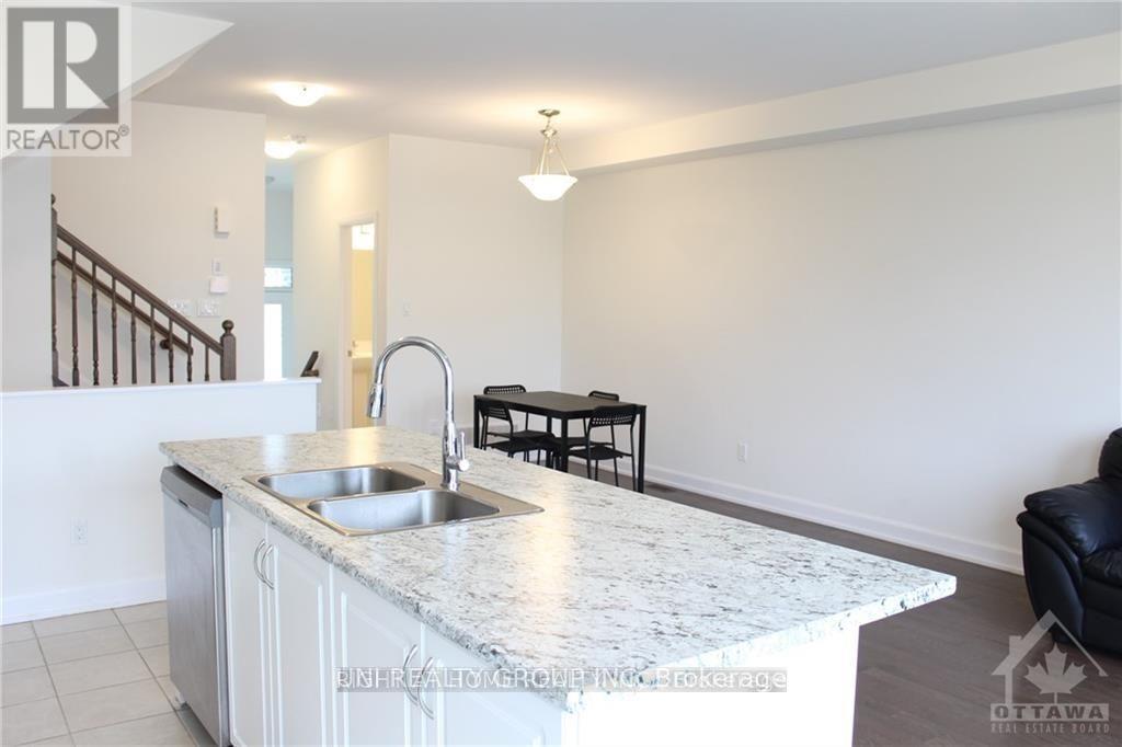 151 Bending Way, Ottawa, Ontario  K2J 6N9 - Photo 8 - X13084156