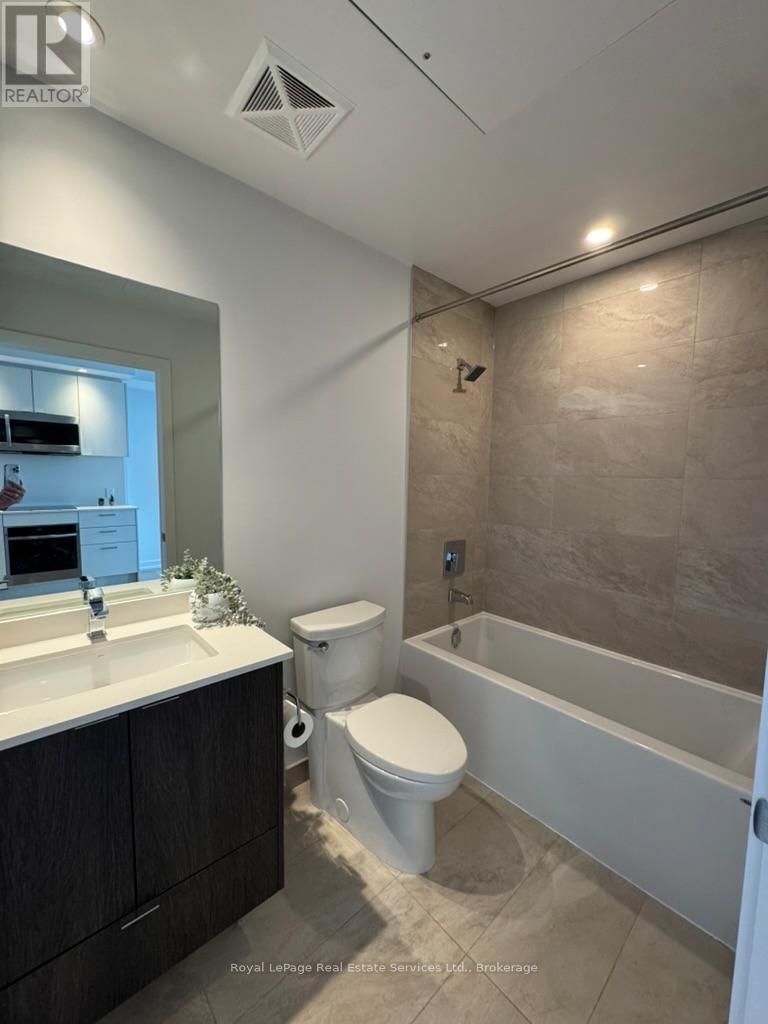 2208 - 1928 Lake Shore Boulevard W, Toronto, Ontario  M6S 0B1 - Photo 19 - W13084104