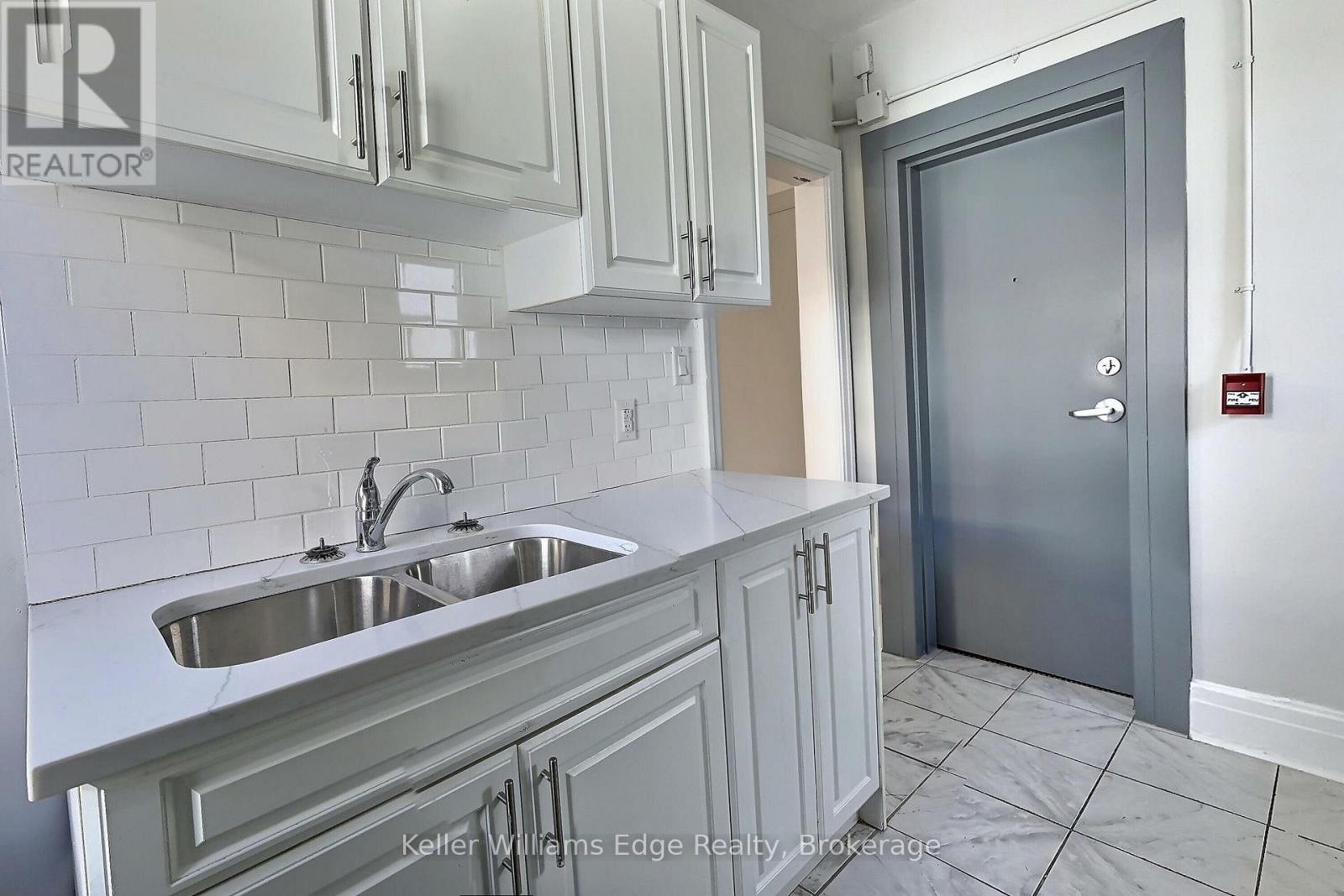 7 - 8 Tisdale Street S, Hamilton, Ontario  L8N 2V9 - Photo 6 - X13084150