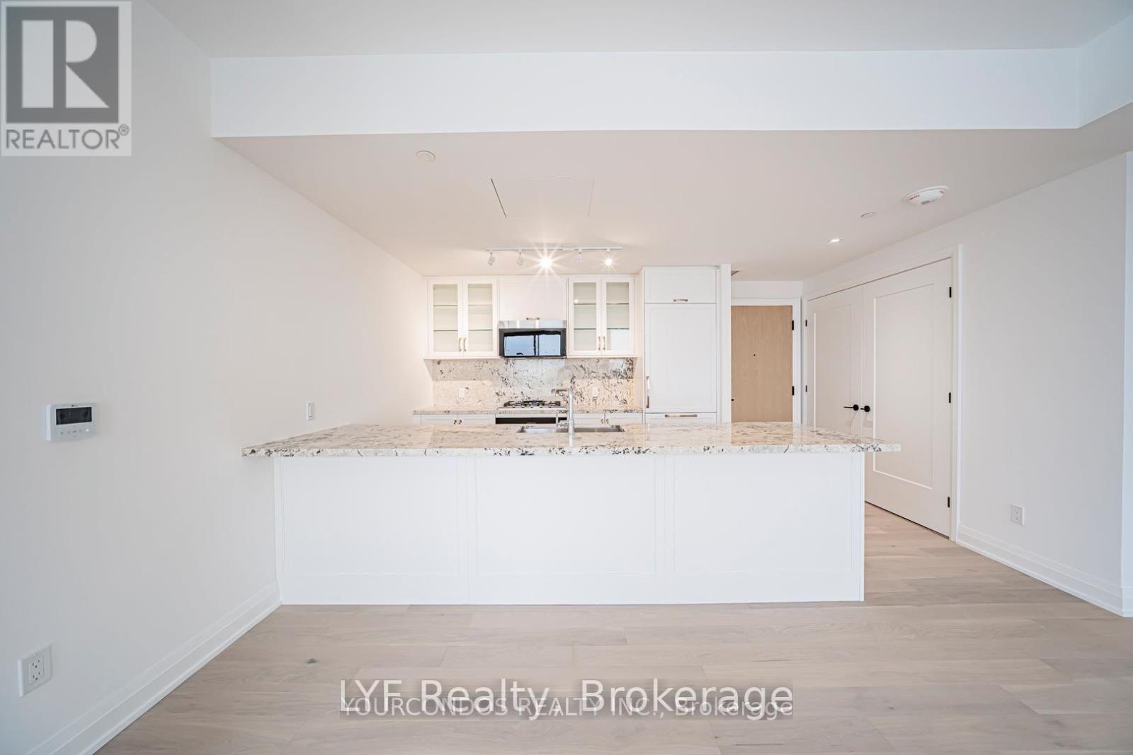 609 - 505 Glencairn Avenue, Toronto, Ontario  M6B 0B2 - Photo 7 - C12802516