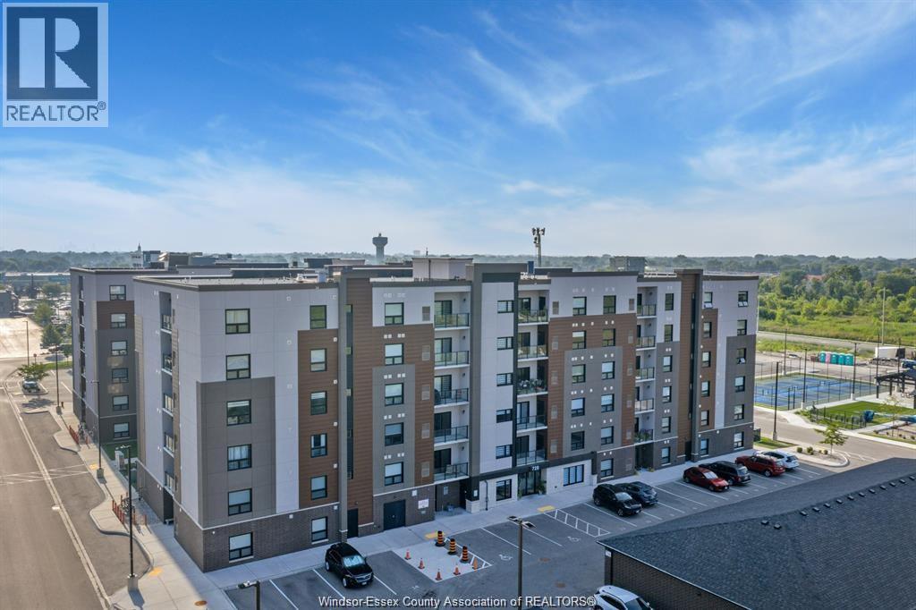 728 BROWNSTONE DRIVE Unit# 403, lakeshore, Ontario