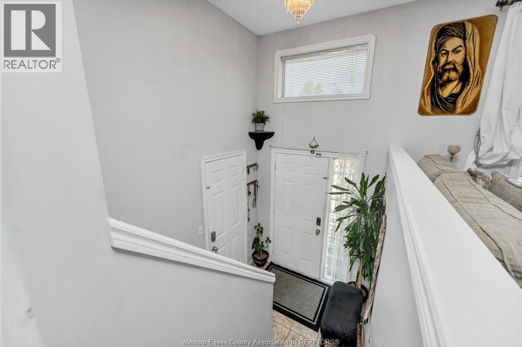 2558 Gatwick, Windsor, Ontario  N8P 1Y8 - Photo 10 - 26010003
