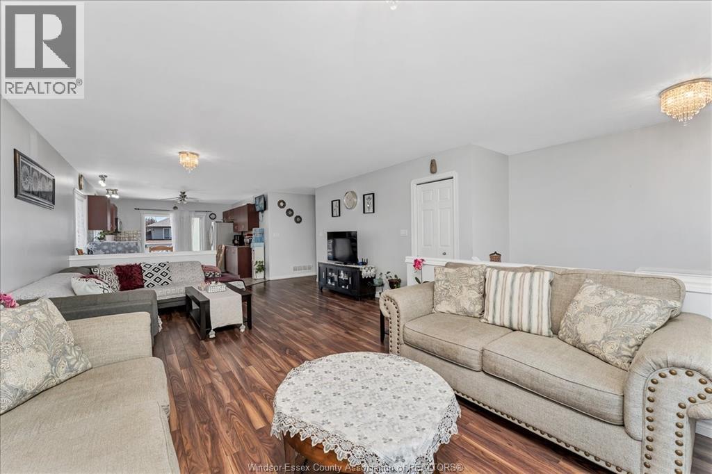 2558 Gatwick, Windsor, Ontario  N8P 1Y8 - Photo 13 - 26010003