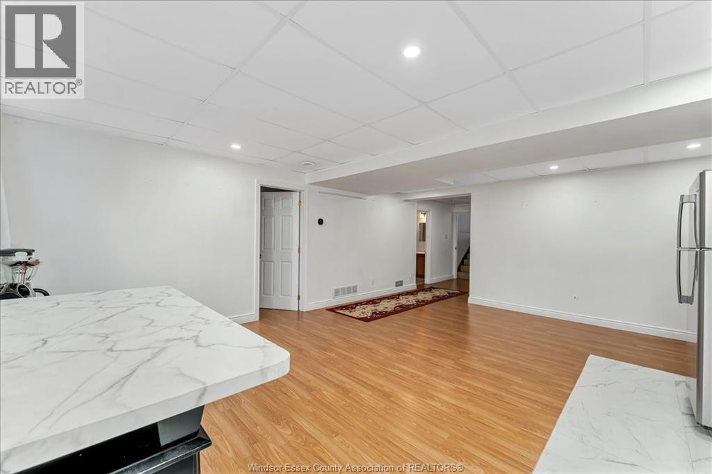 2558 Gatwick, Windsor, Ontario  N8P 1Y8 - Photo 27 - 26010003