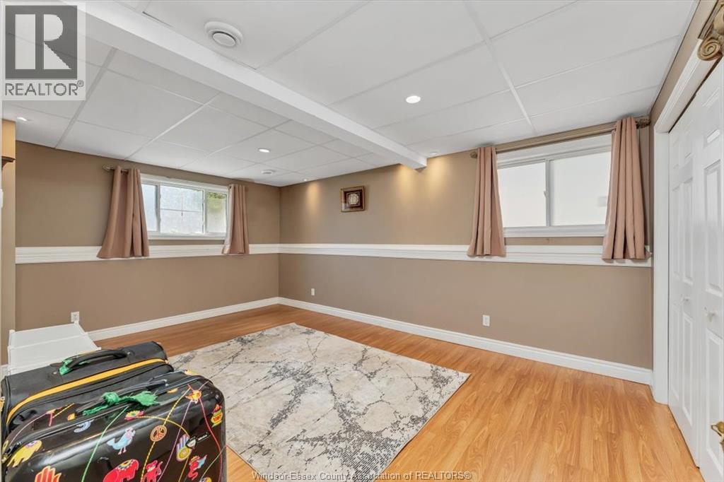 2558 Gatwick, Windsor, Ontario  N8P 1Y8 - Photo 29 - 26010003