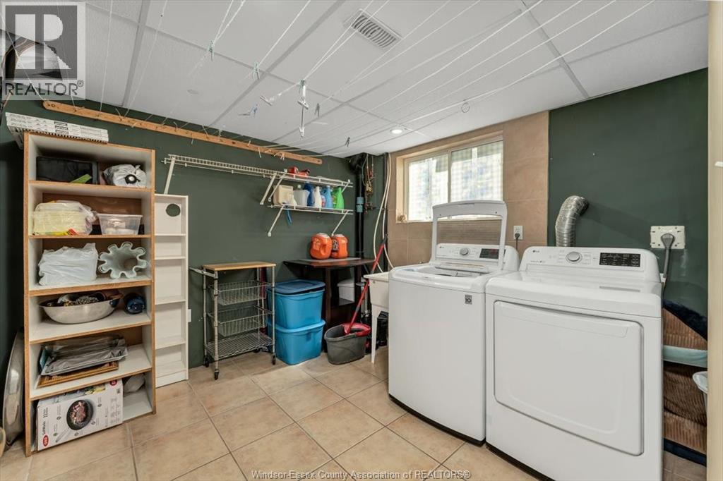 2558 Gatwick, Windsor, Ontario  N8P 1Y8 - Photo 31 - 26010003