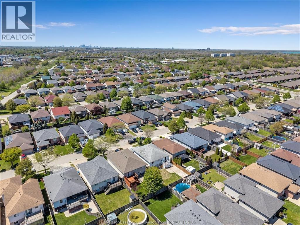 2558 Gatwick, Windsor, Ontario  N8P 1Y8 - Photo 36 - 26010003
