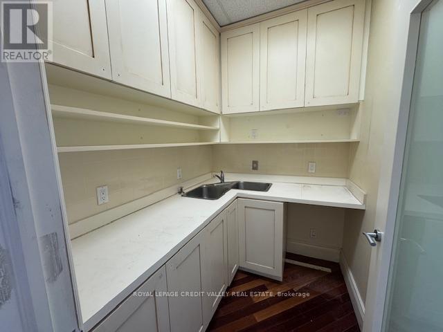 210 - 284 Queen Street E, Brampton, Ontario  L6V 1C2 - Photo 11 - W13050330