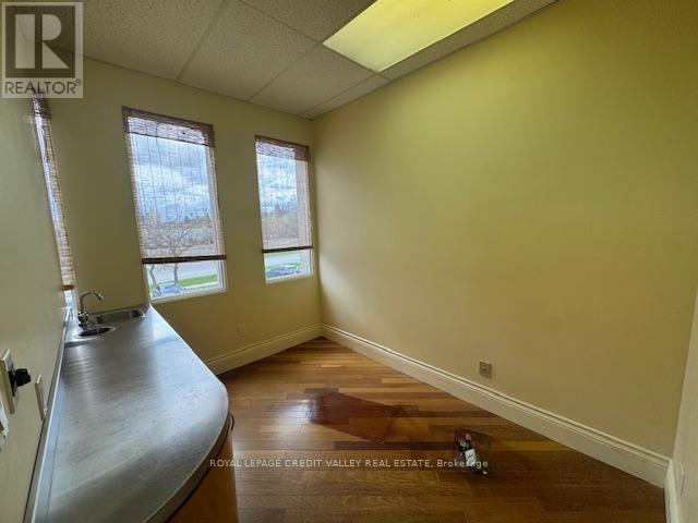 210 - 284 Queen Street E, Brampton, Ontario  L6V 1C2 - Photo 15 - W13050330