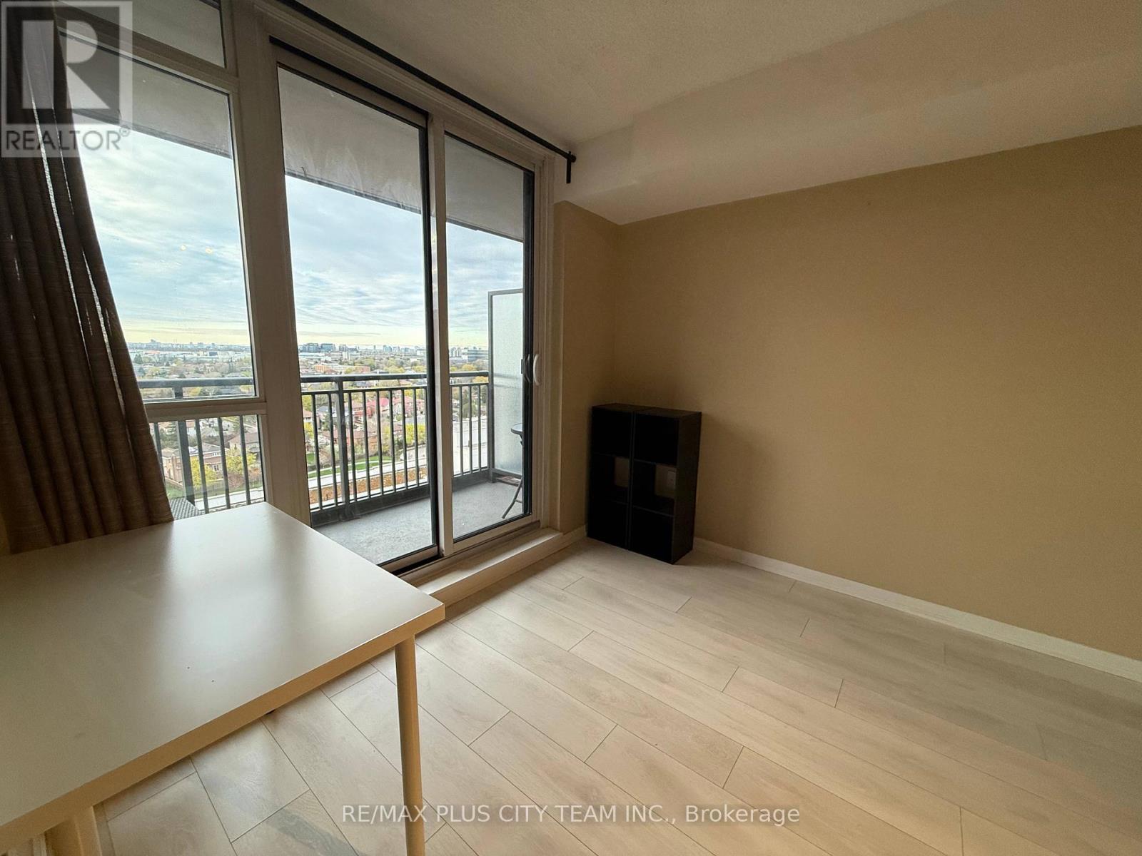 1421 - 800 Lawrence Avenue W, Toronto, Ontario  M6A 0B1 - Photo 2 - W12897464