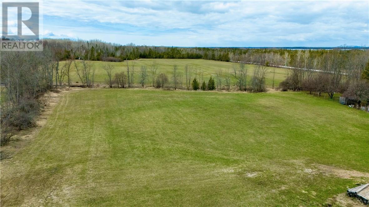 395 North Channel Drive, Little Current, Ontario  P0P 1K0 - Photo 2 - 2127355