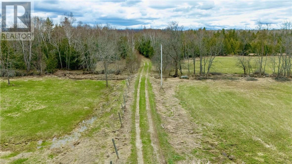 395 North Channel Drive, Little Current, Ontario  P0P 1K0 - Photo 3 - 2127355
