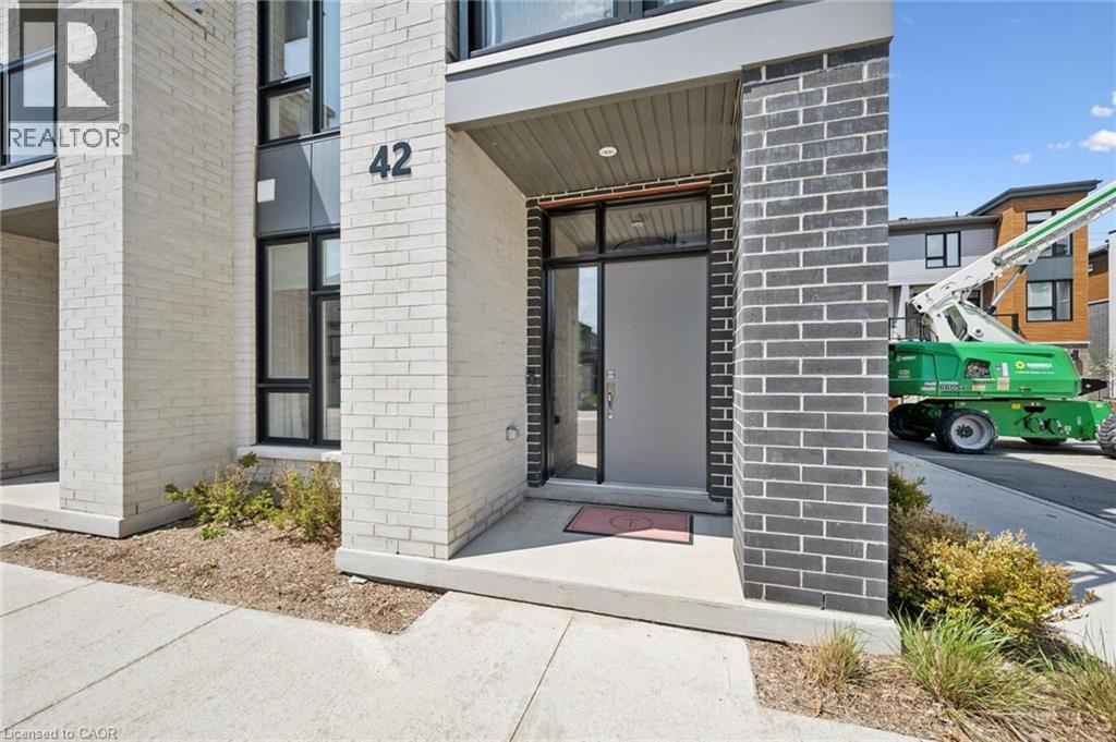 271 Grey Silo Road Unit# 42, Waterloo, Ontario  N2K 0E9 - Photo 3 - 40826520