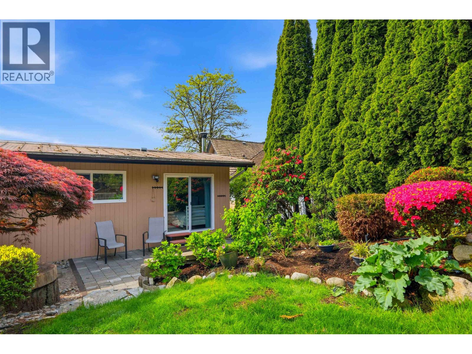 2563 Ashurst Avenue, Coquitlam, British Columbia  V3K 5T7 - Photo 34 - R3119339