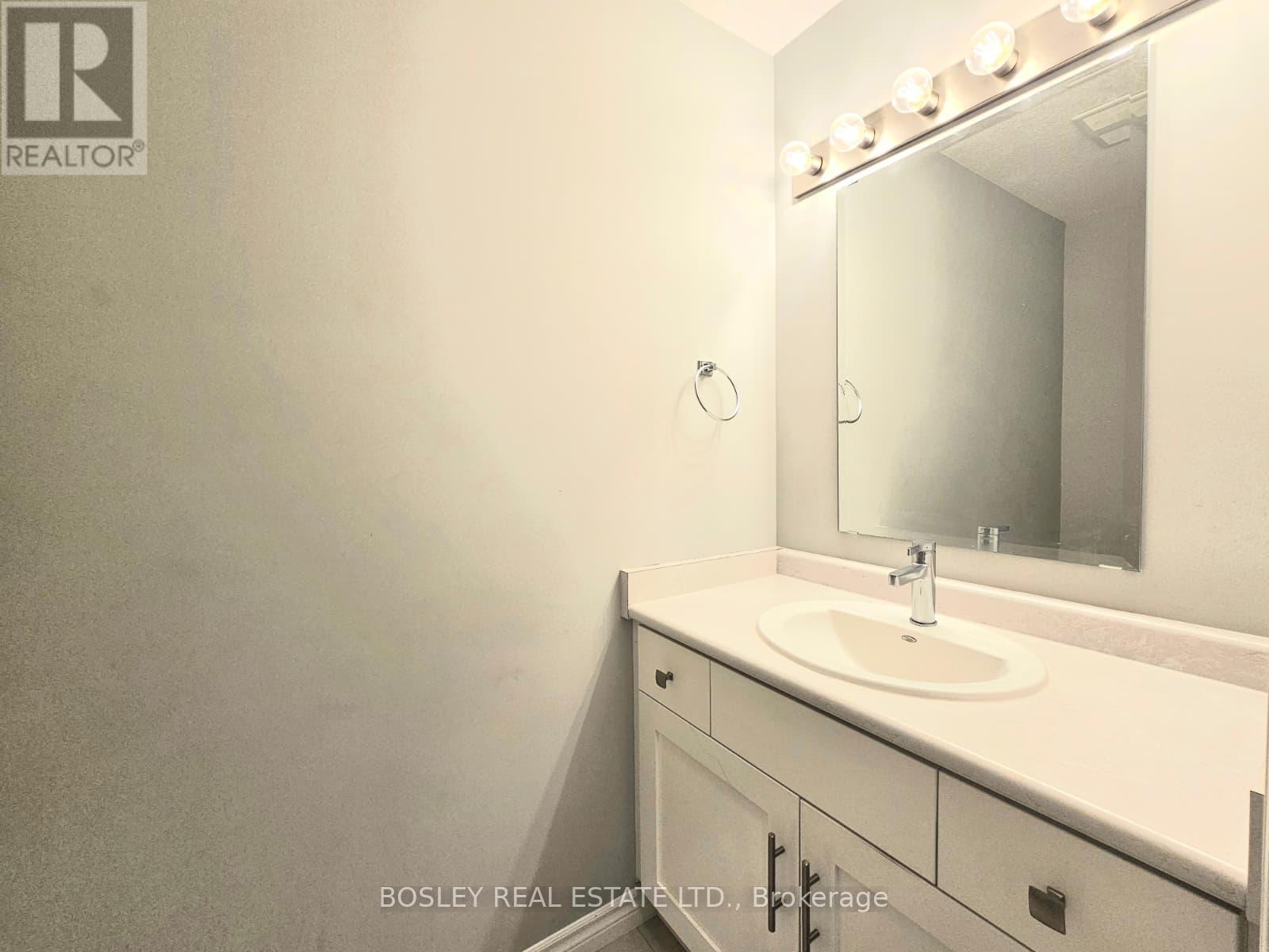 76 Lomond Lane, Kitchener, Ontario  N2R 0T6 - Photo 10 - X12850630