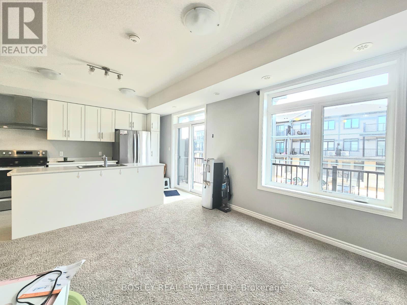 76 Lomond Lane, Kitchener, Ontario  N2R 0T6 - Photo 5 - X12850630