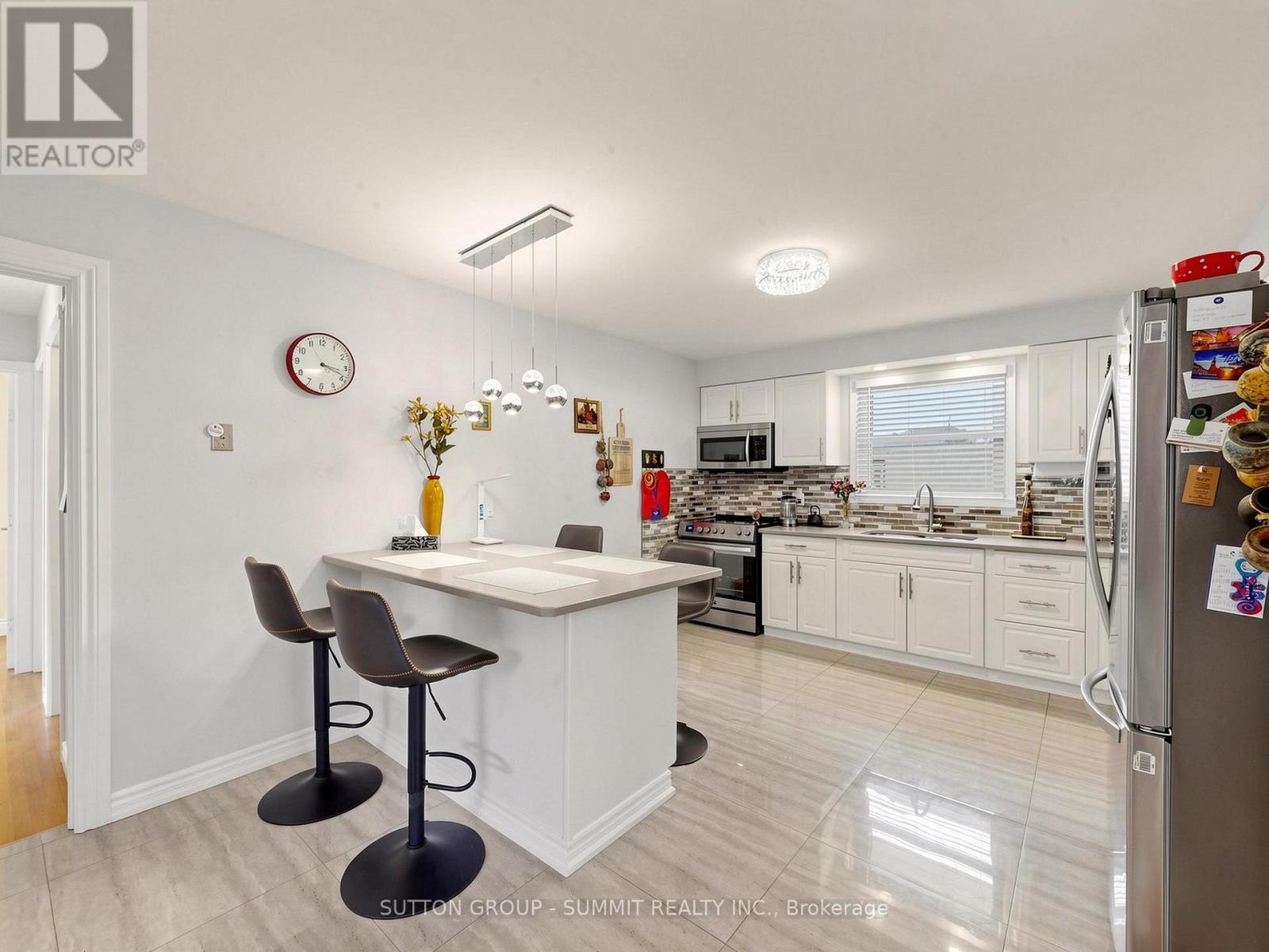 32 Harbrite Drive, Hamilton, Ontario  L8G 4G5 - Photo 12 - X13083858