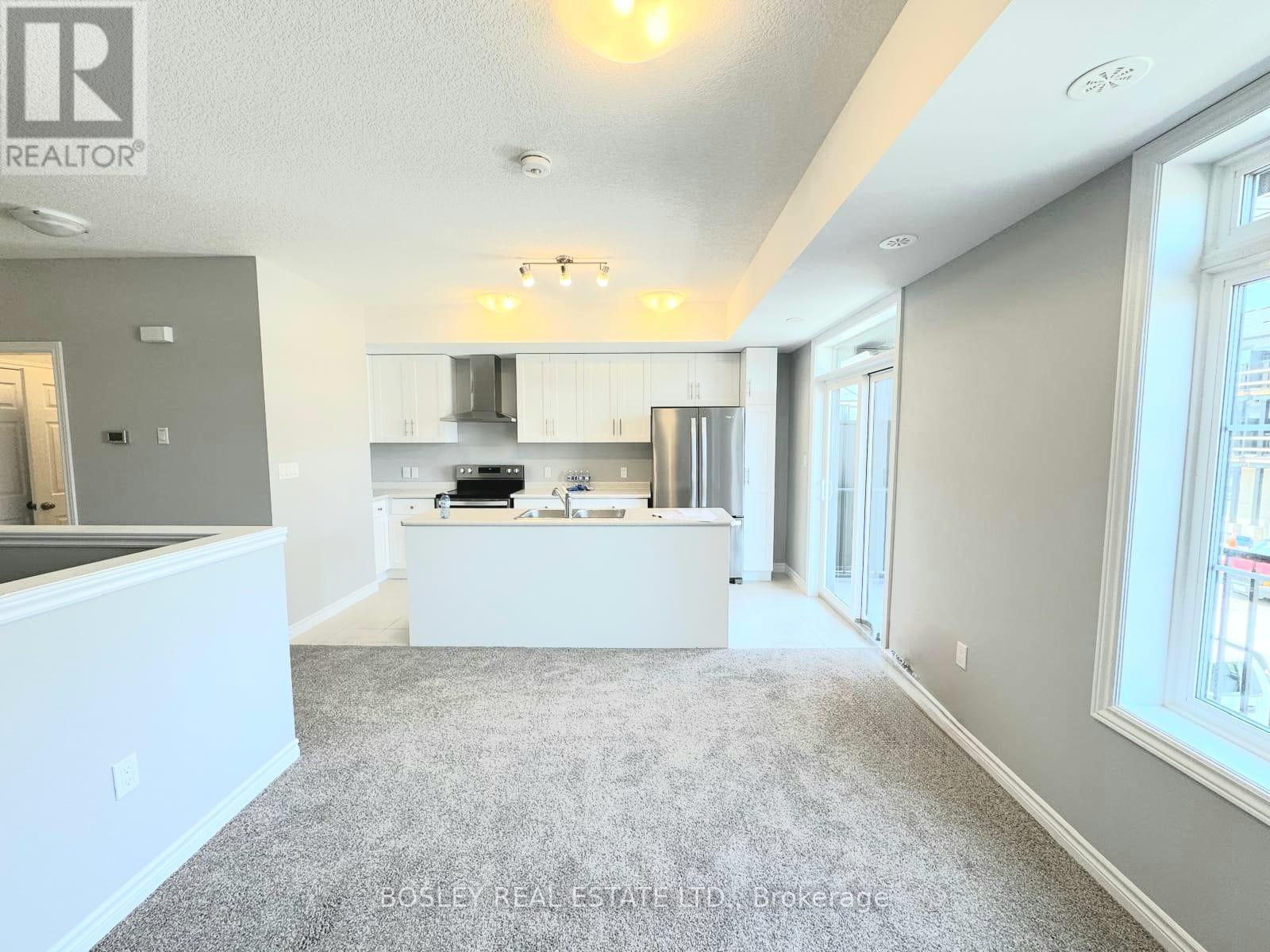 76 Lomond Lane, Kitchener, Ontario  N2R 0T6 - Photo 4 - X12850630