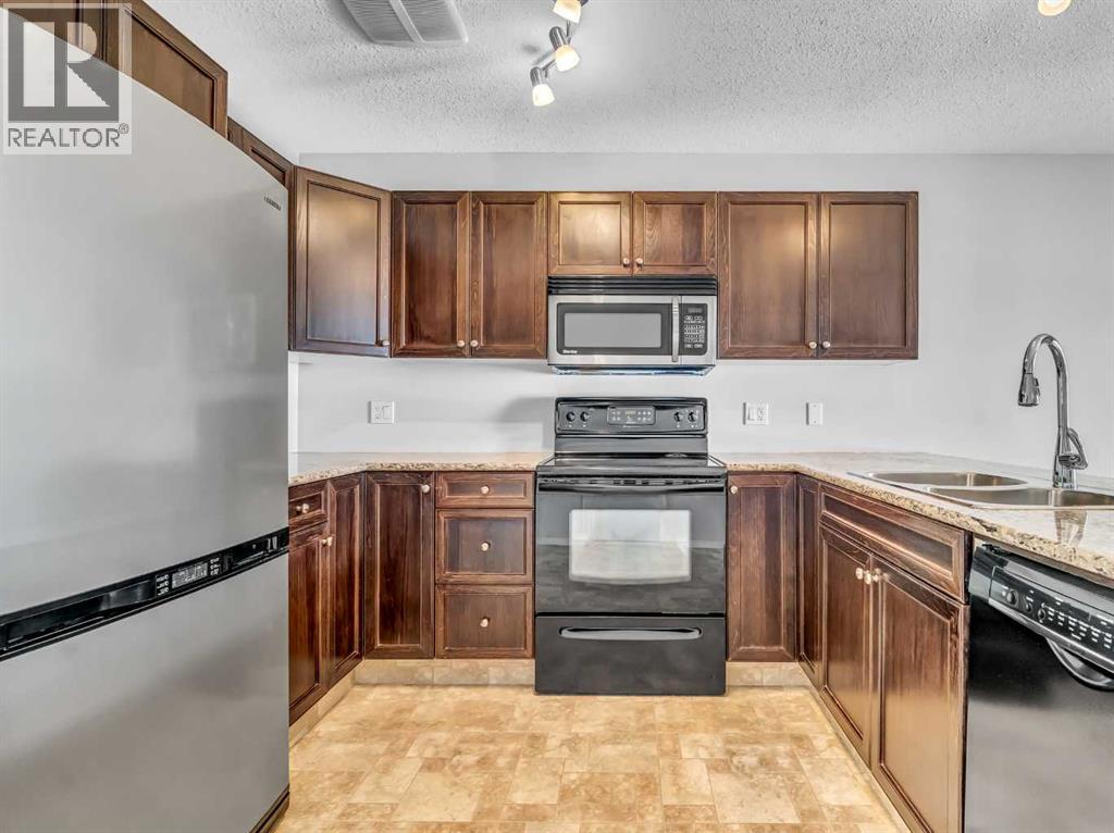 315 Northlands Pointe Ne, Medicine Hat, Alberta  T1C 0C2 - Photo 11 - A2307710