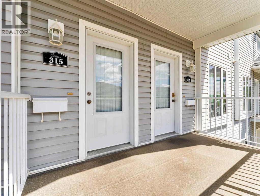 315 Northlands Pointe Ne, Medicine Hat, Alberta  T1C 0C2 - Photo 4 - A2307710