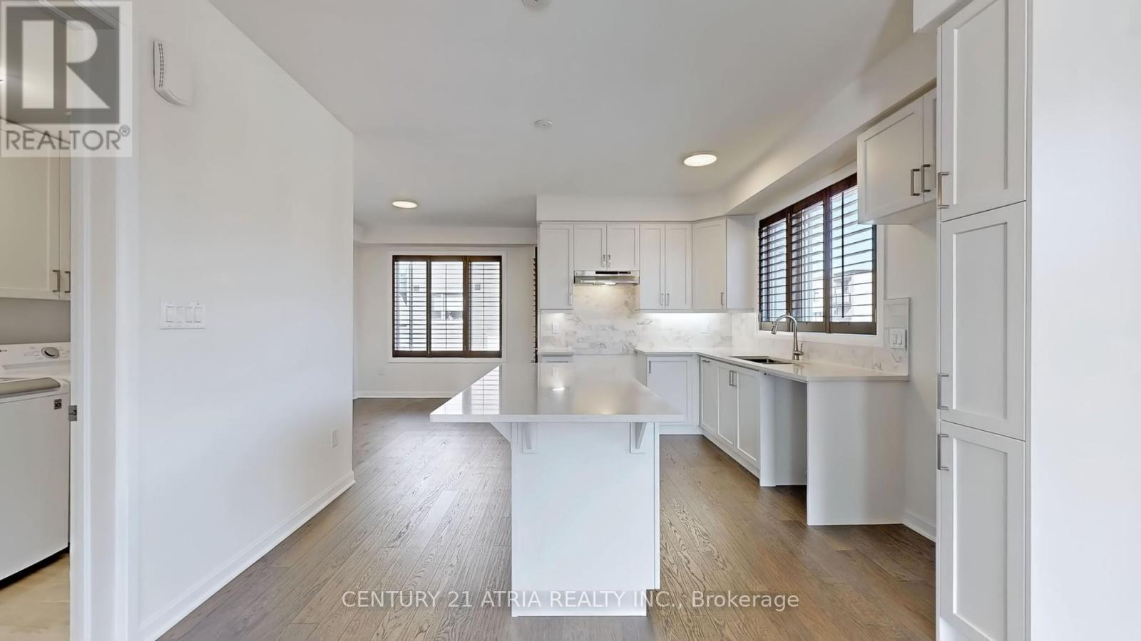 205 The Donway E, Toronto, Ontario  M3B 0B4 - Photo 15 - C13084062