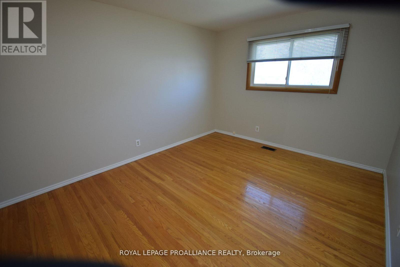 8 Walden Circle, Belleville, Ontario  K8P 2C3 - Photo 6 - X13079992