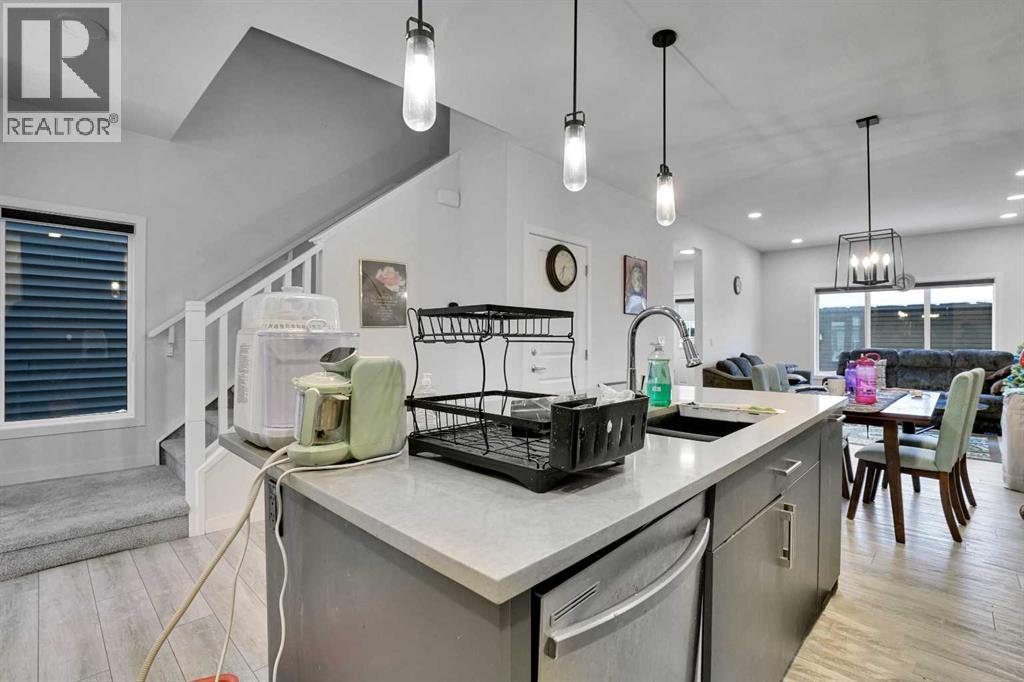 181 Walcrest Boulevard SE, Calgary, Alberta  T2X 4L4 - Photo 9 - A2294977