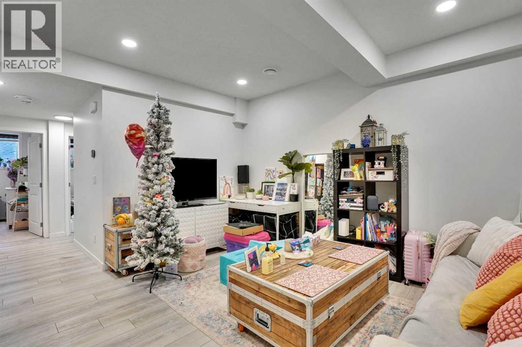 181 Walcrest Boulevard SE, Calgary, Alberta  T2X 4L4 - Photo 34 - A2294977