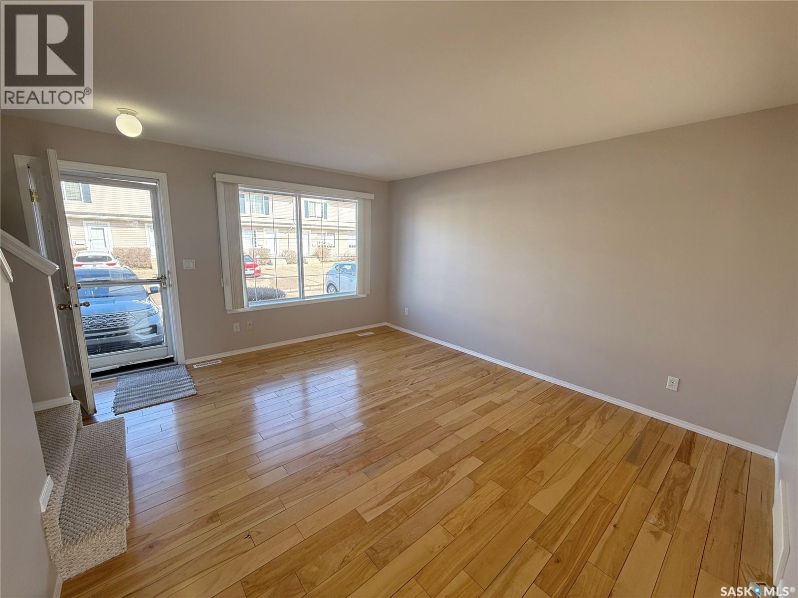 22 809 Kristjanson Road, Saskatoon, Saskatchewan  S7S 1M8 - Photo 5 - SK034891