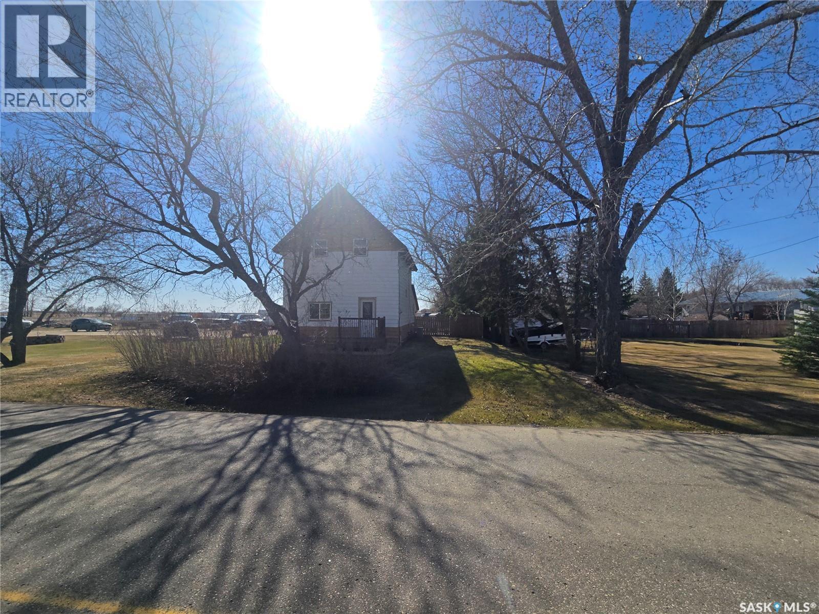 101 Willmar Road, Arcola, Saskatchewan  S0C 0G0 - Photo 2 - SK034751