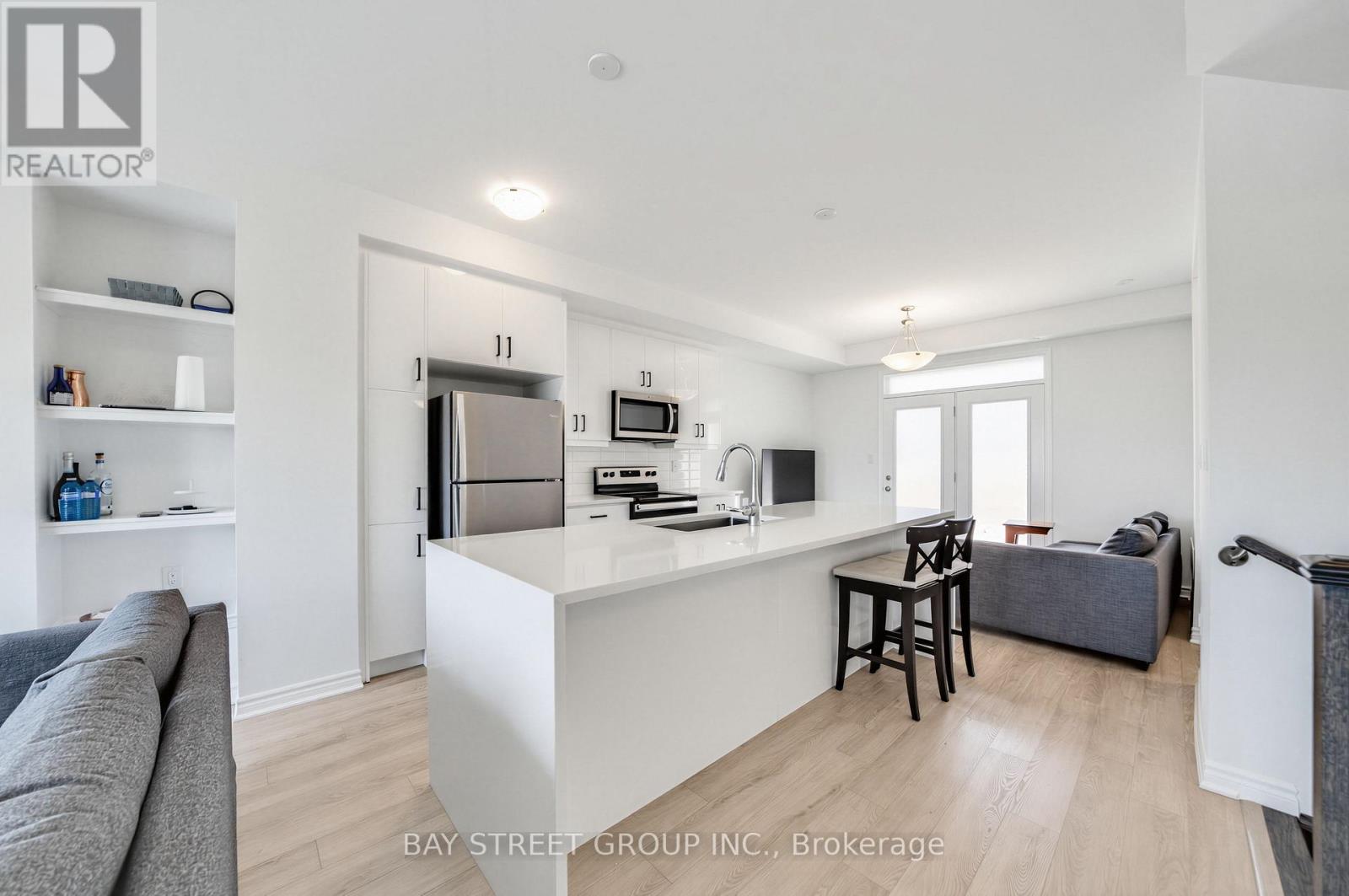 1399 Shevchenko Boulevard, Oakville, Ontario  L6M 5P3 - Photo 10 - W13084024