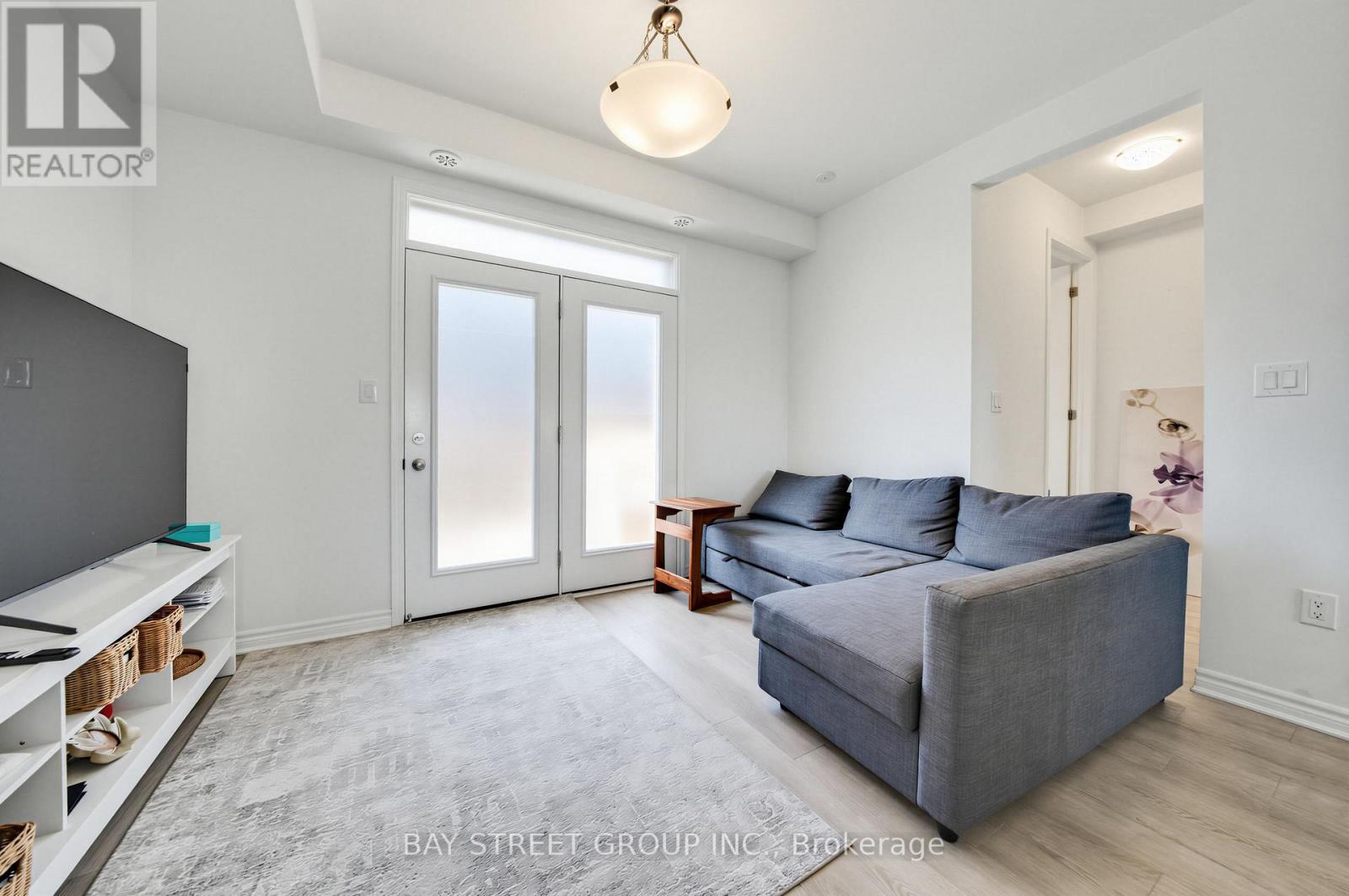 1399 Shevchenko Boulevard, Oakville, Ontario  L6M 5P3 - Photo 14 - W13084024